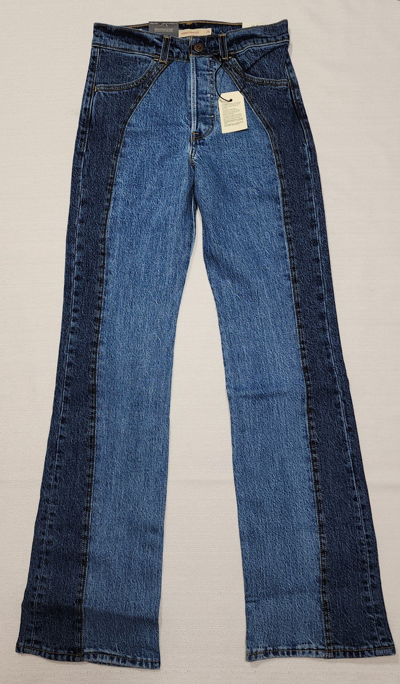 Levi's wedgie Bootcut women size W24''x L32''